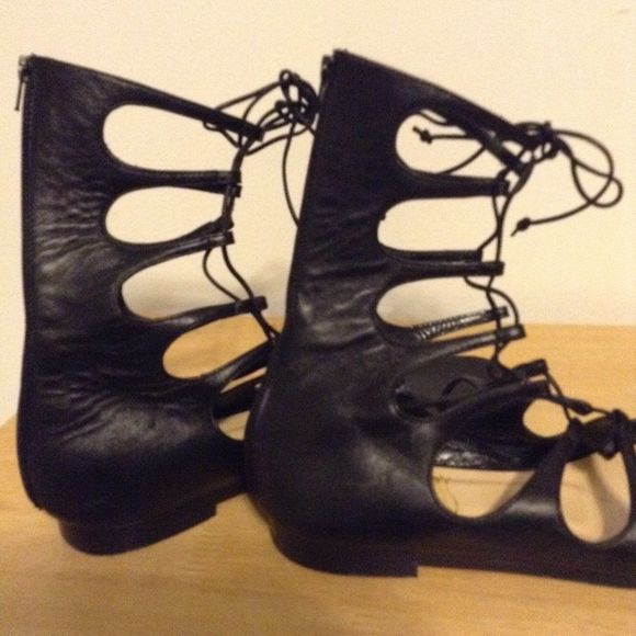 CHRISTIAN LOUBOUTIN gladiator sandals - Picture 5 of 12